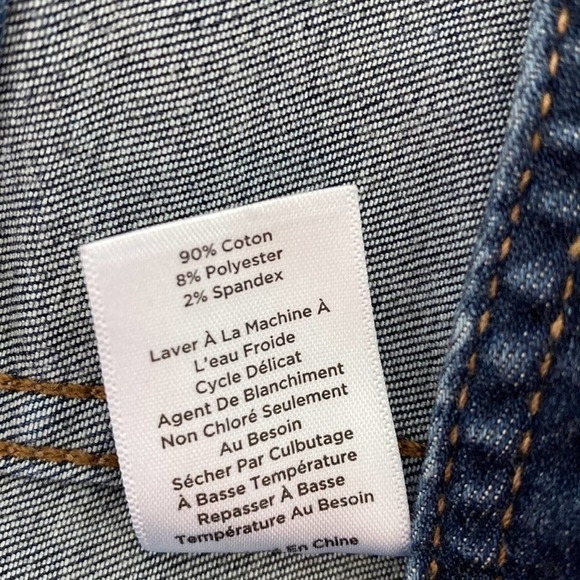 Talbots Jean denim jacket front pockets metal buttons banded bottom size P
C b - Picture 11 of 15